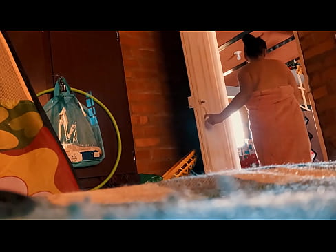 ❤️ Meu tio me segue no chuveiro, ele me fode enquanto eu tomo banho. ❤ Porno em pt-br.pornado-co.ru ❌