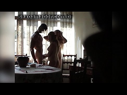 ❤️ Amigos sexuais convidam um homem gigante e uma ménage à trois com ele ❤ Porno em pt-br.pornado-co.ru ❌